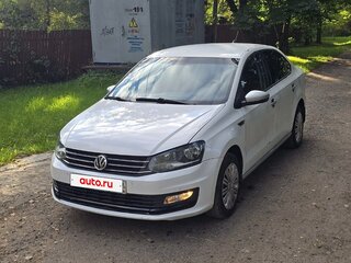 2018 Volkswagen Polo V Рестайлинг, белый, 890000 рублей, вид 3