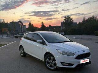 2017 Ford Focus III Рестайлинг, белый, 800000 рублей, вид 1