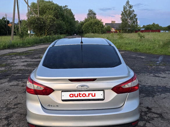 2011 Ford Focus III, серебристый, 620000 рублей - вид 4