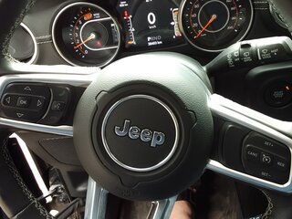 2019 Jeep Wrangler IV (JL), чёрный, 5100000 рублей, вид 4