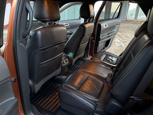 2013 Ford Explorer Sport V, оранжевый, 2300000 рублей - вид 15