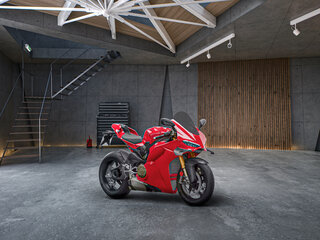 2026 Ducati Panigale V4, красный, 4200000 рублей, вид 1