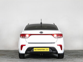 2019 Kia Rio IV, белый, 1299000 рублей, вид 5