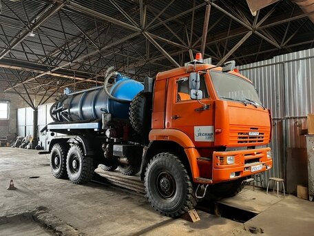 2013 КамАЗ 65224, оранжевый, 5000000 рублей, вид 1