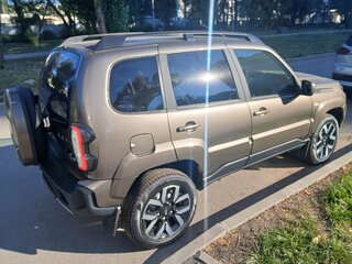 2026 Lada (ВАЗ) Niva Travel I Рестайлинг, коричневый, 1695000 рублей, вид 2