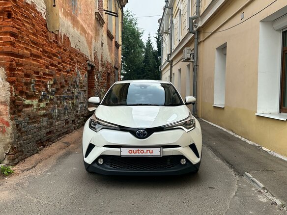 2018 Toyota C-HR I, белый, 2200000 рублей - вид 3
