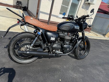 2017 Triumph Bonneville T100, чёрный, 700000 рублей, вид 2