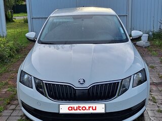 2017 Skoda Octavia III (A7) Рестайлинг, белый, 1400000 рублей, вид 2