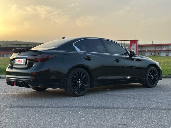2018 Infiniti Q50 I Рестайлинг, чёрный, 2300000 рублей - вид 2