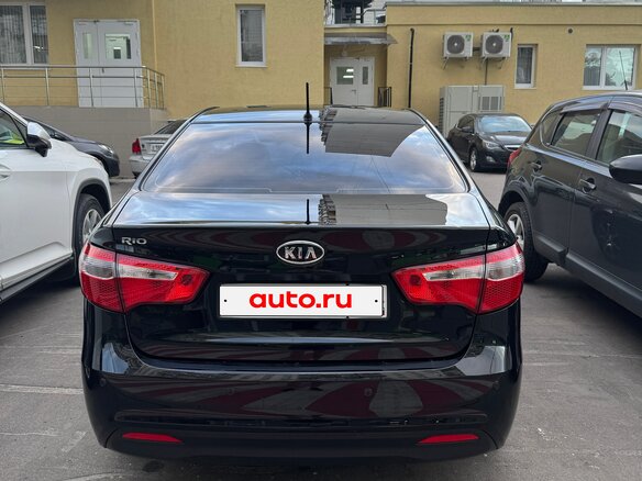 2012 Kia Rio 5-speed III, чёрный, 1050000 рублей - вид 3