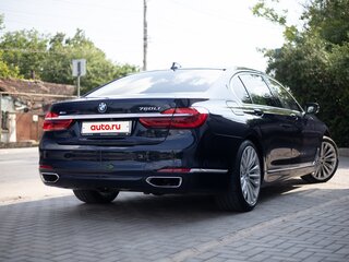 2016 BMW 7 серии Long 750Li xDrive VI (G11/G12), синий, 3000000 рублей, вид 5