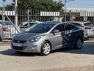 Hyundai Avante V