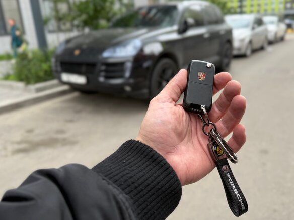 2008 Porsche Cayenne I Рестайлинг (957), чёрный, 2000000 рублей - вид 13
