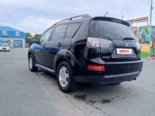 2010 Mitsubishi Outlander II Рестайлинг, чёрный, 1100000 рублей, вид 5