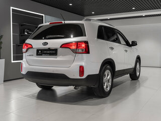 2015 Kia Sorento II Рестайлинг, белый, 1395000 рублей, вид 5