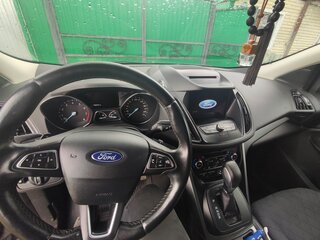 2017 Ford Kuga II Рестайлинг, чёрный, 1600000 рублей, вид 4