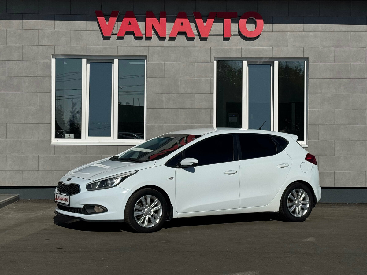 Открыть фотографии: Kia Ceed II