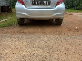 2015 Toyota Vitz III (XP130) Рестайлинг, серый, 700000 рублей, вид 4