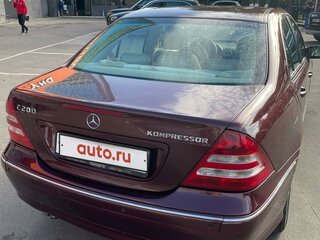 2006 Mercedes-Benz C-Класс 200 II (W203) Рестайлинг, пурпурный, 970000 рублей, вид 3