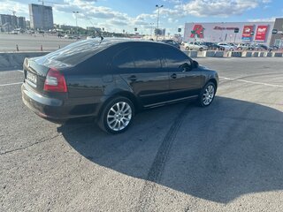 2010 Skoda Octavia II (A5) Рестайлинг, чёрный, 850000 рублей, вид 4