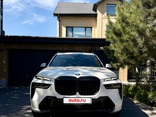 2022 BMW X7 40i I (G07) Рестайлинг, белый, 9800000 рублей, вид 1