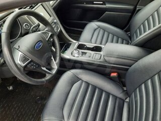 2017 Ford Fusion (North America) II Рестайлинг, белый, 1700000 рублей, вид 5