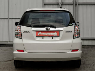 2013 Honda Fit Shuttle I Рестайлинг, белый, 935000 рублей, вид 5