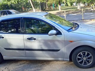 2004 Ford Focus I Рестайлинг, серебристый, 380000 рублей, вид 4