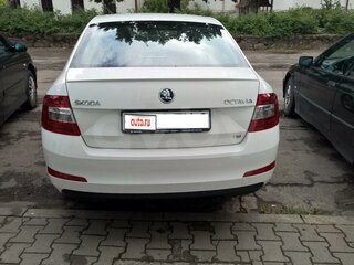 2013 Skoda Octavia III (A7), белый, 870000 рублей, вид 2