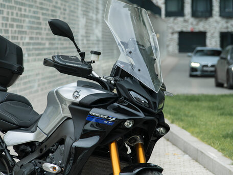 2021 Yamaha Tracer 9, серый, 1350000 рублей, вид 3