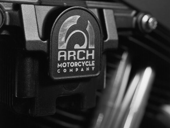 2016 Arch Motorcycle KRGT-1, серебристый - вид 7