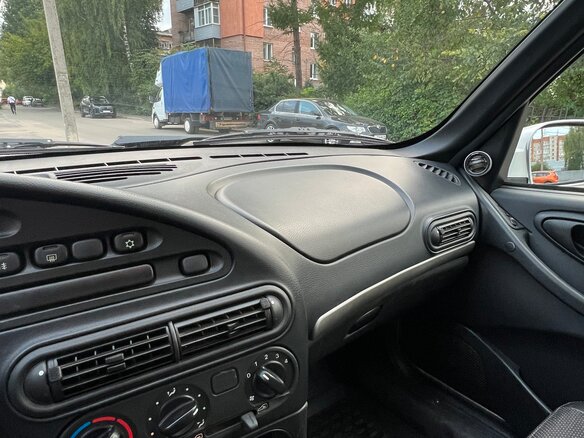 2011 Chevrolet Niva I Рестайлинг, серый, 520000 рублей - вид 8