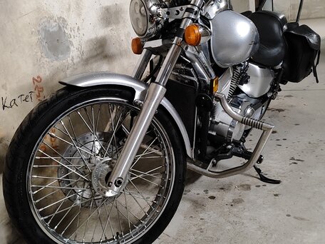2007 Honda Shadow 750, серебристый, 450000 рублей, вид 5