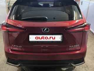 2018 Lexus NX 200 I Рестайлинг, красный, 2700000 рублей, вид 4