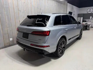 2024 Audi Q7 55 TFSI II (4M) Рестайлинг, серебристый, 8490000 рублей, вид 5