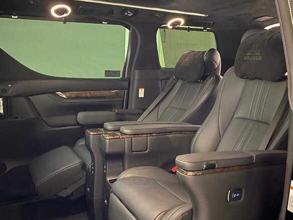 2020 Toyota Alphard III Рестайлинг, чёрный - вид 3