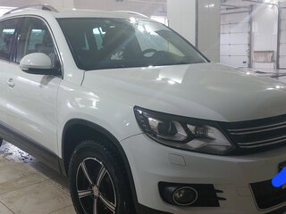 2015 Volkswagen Tiguan I Рестайлинг, белый, 2140000 рублей, вид 3