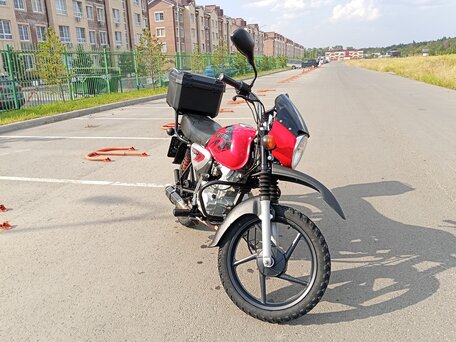 2023 Bajaj Boxer BM 125, красный, 69990 рублей, вид 2