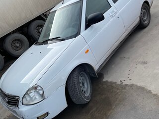 2013 Lada (ВАЗ) Priora I Рестайлинг, белый, 700000 рублей, вид 1