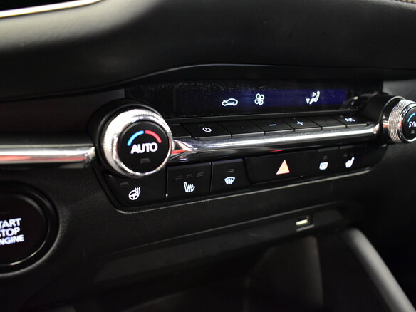 2019 Mazda 3 IV (BP), красный - вид 22