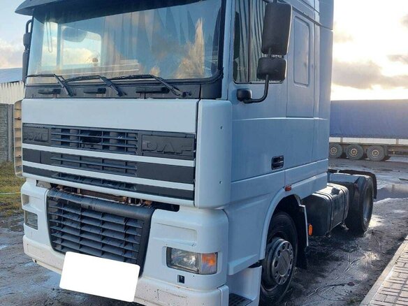 2002 DAF 95XF, белый, 838675 рублей - вид 8