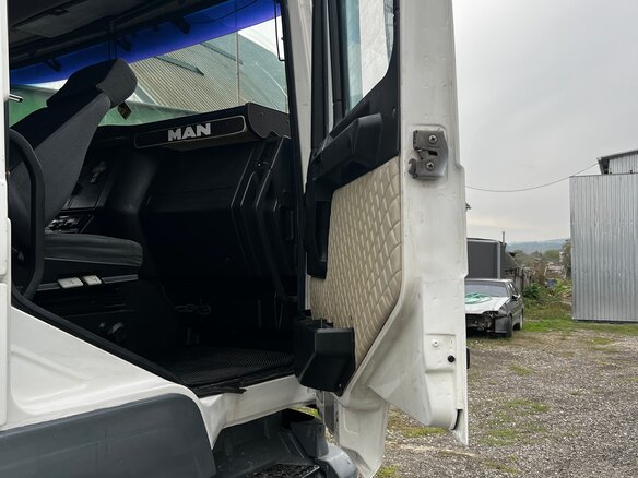 1999 MAN F 2000, белый, 2175000 рублей - вид 11
