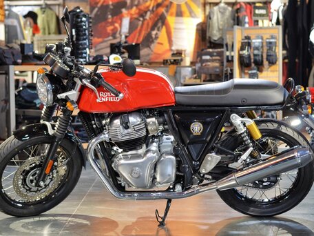 2025 Royal Enfield Continental GT, пурпурный, 727000 рублей, вид 5