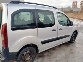 2014 Peugeot Partner II Рестайлинг, серебристый, 645000 рублей, вид 3