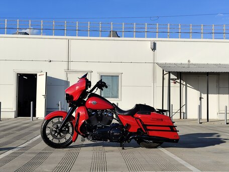 2022 Harley-Davidson Street Glide Special, красный, 1849000 рублей, вид 2