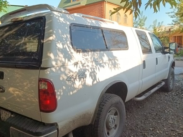2008 Ford F-250, белый, 3050000 рублей - вид 3