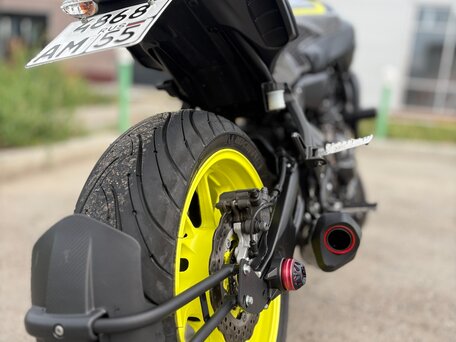 2017 Yamaha MT-07 (FZ-07), серый, 720000 рублей, вид 1