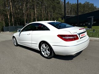 2013 Mercedes-Benz E-Класс 250 7G-Tronic IV (W212, S212, C207), белый, 1590000 рублей, вид 4