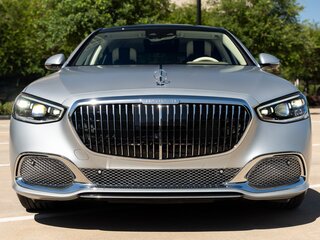 2025 Mercedes-Benz Maybach S-Класс 680 II (Z223), серебристый, 42549735 рублей, вид 2