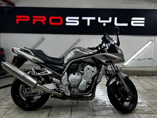2001 Yamaha FZS1000 Fazer, серебристый, 350000 рублей, вид 3